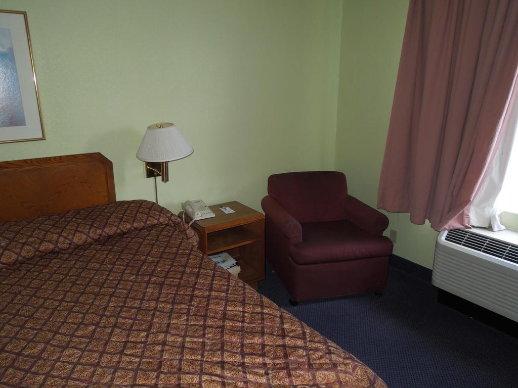 Travelodge - Cincinnati Sharonville Værelse billede